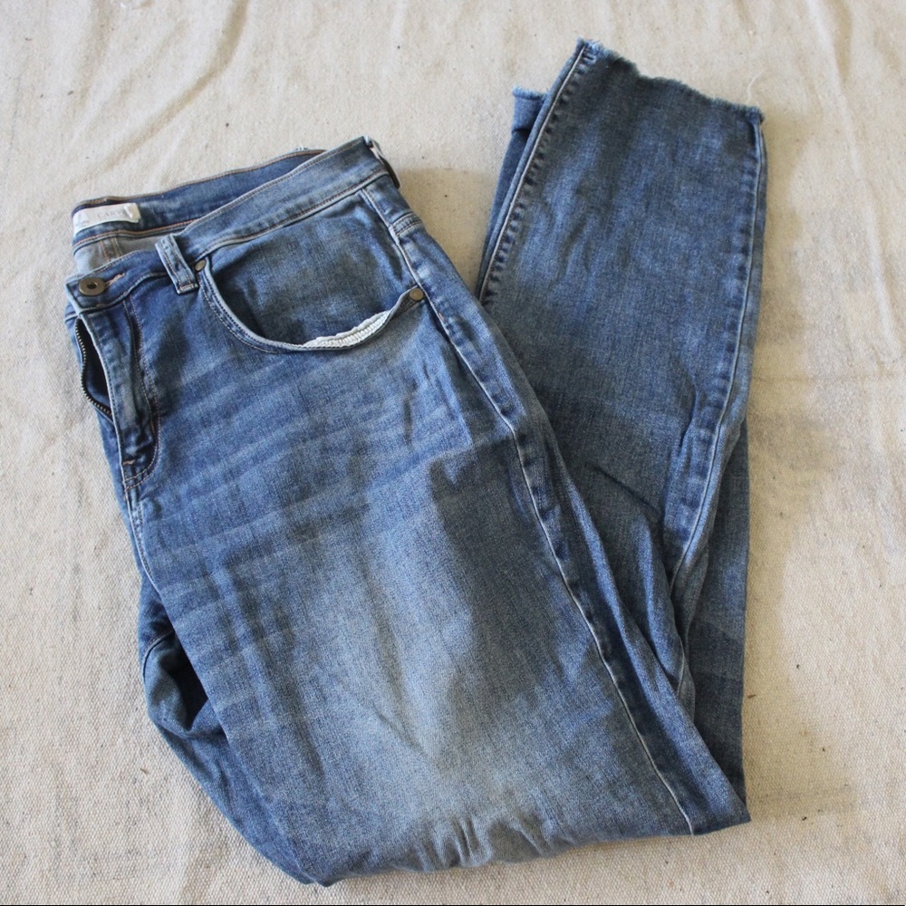 Carve Design Raw Hem Straight Leg Jeans